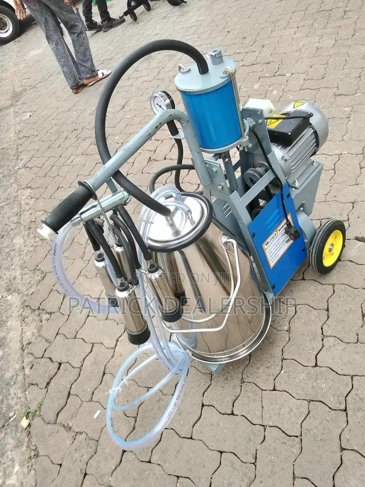 Hygienic Milking Machine
