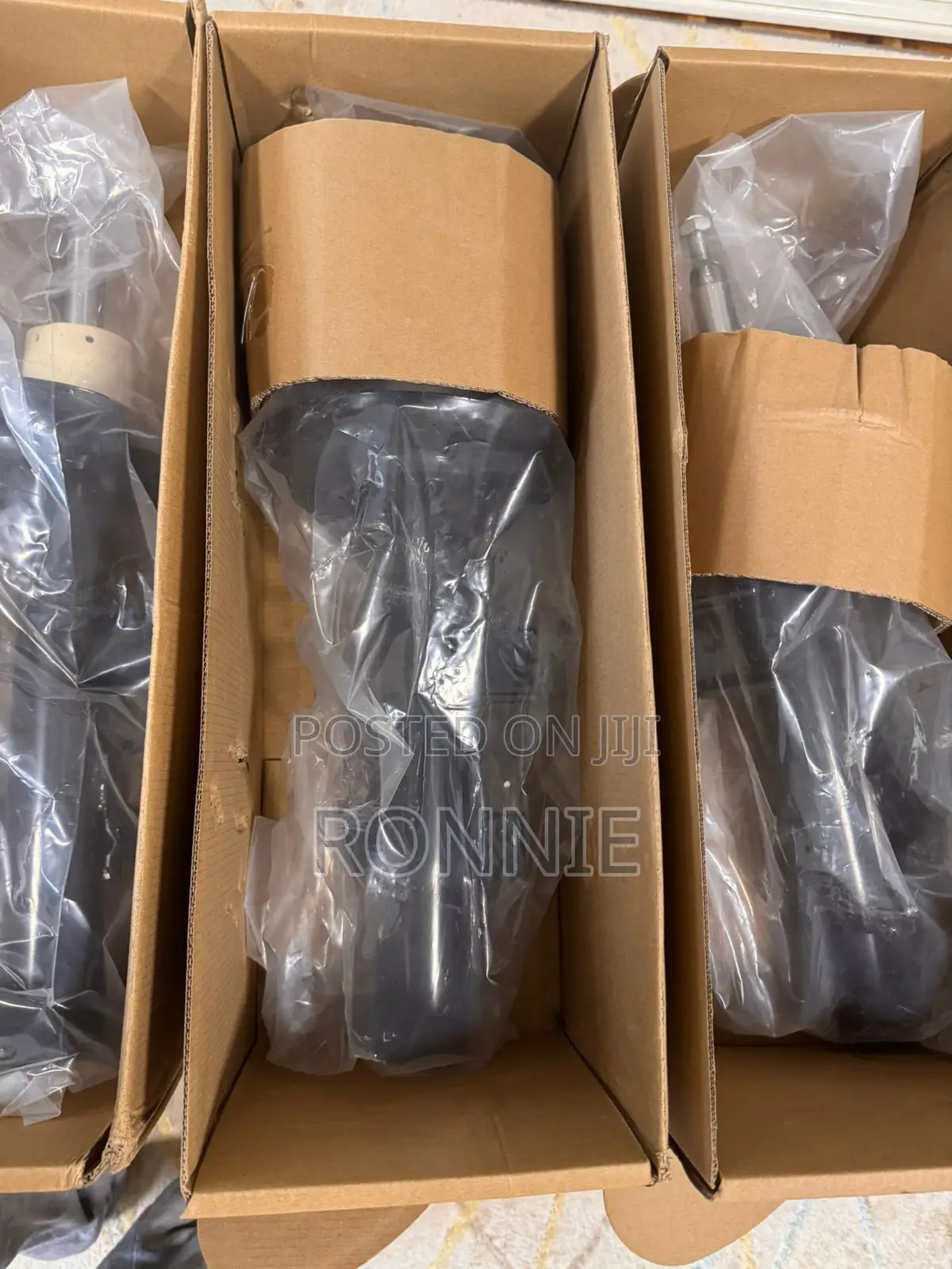 Rear and Front Shock Absorbers for Range Rover Evoque L538 Model