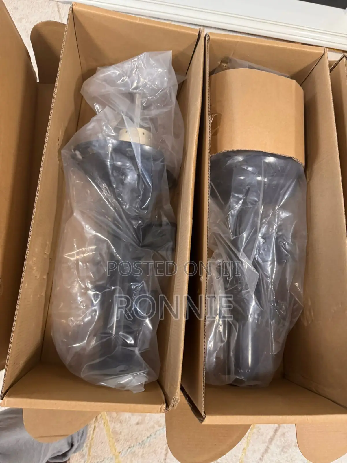 Rear and Front Shock Absorbers for Range Rover Evoque L538 Model