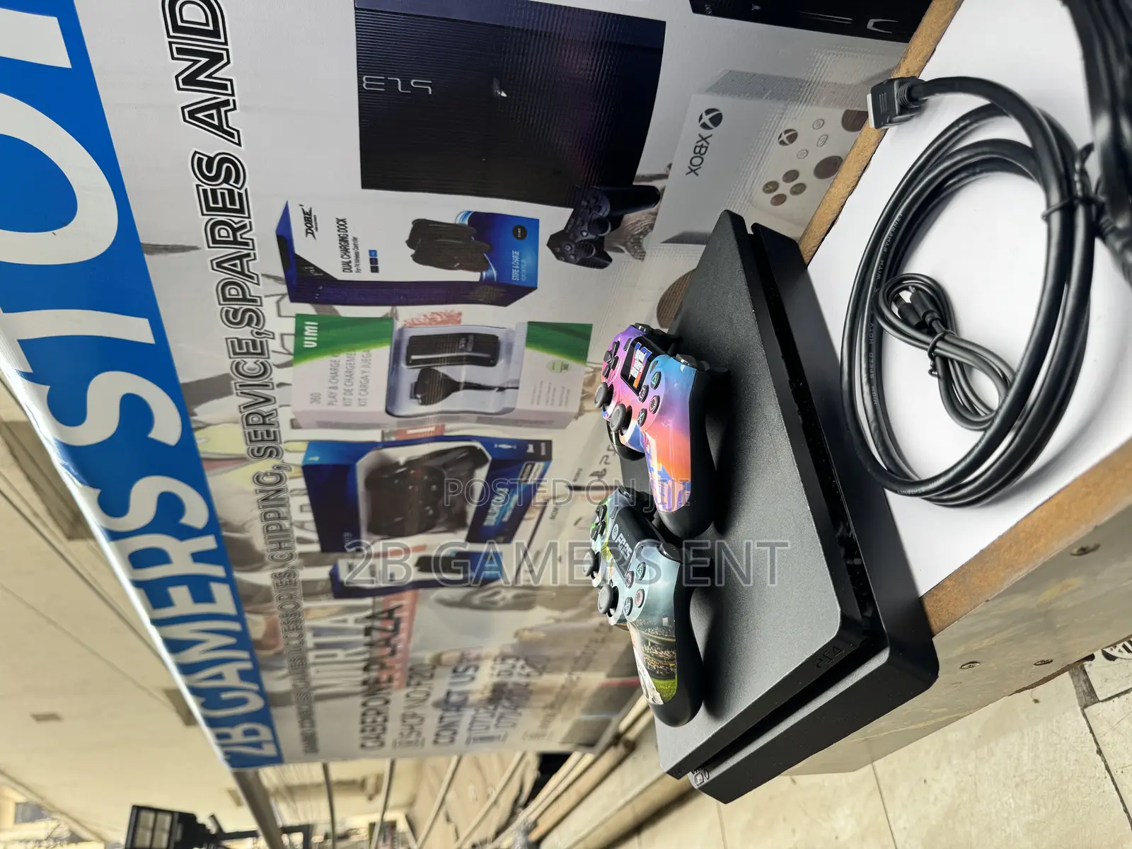Ps4 Slim 1tb , 18 Games, (2 Pads New)