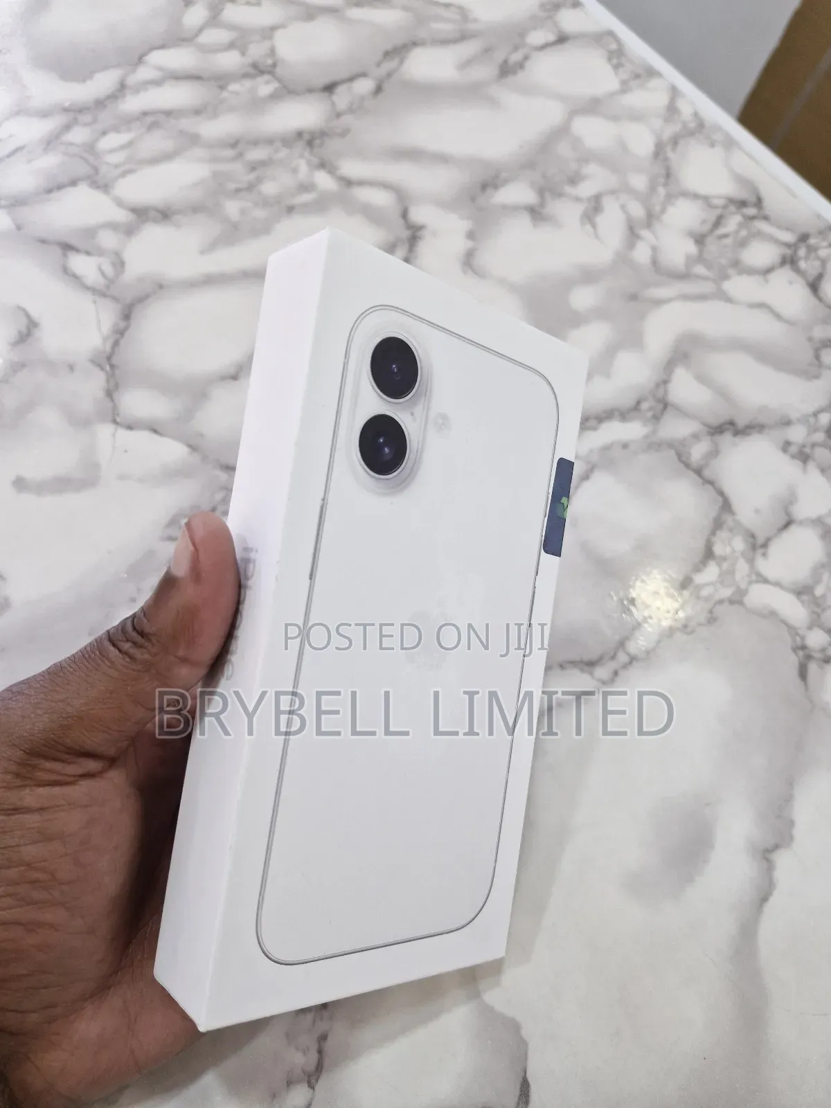 New Apple iPhone 16 128 GB White