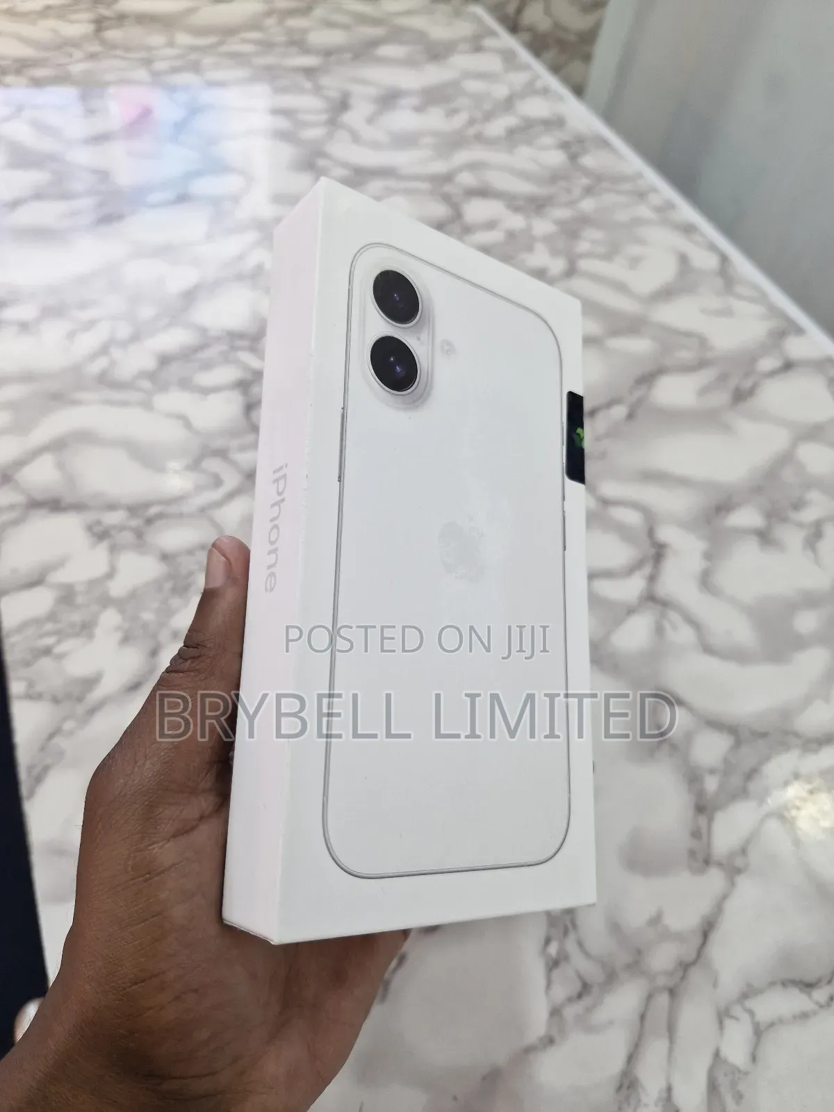 New Apple iPhone 16 128 GB White