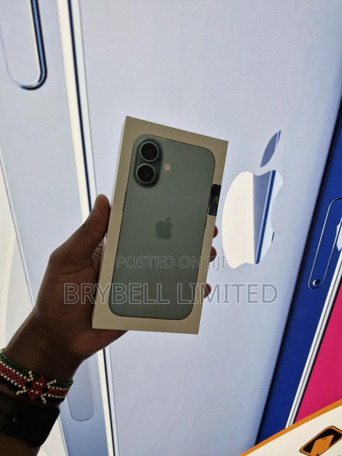 New Apple iPhone 16 128 GB Green