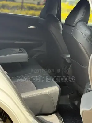 Toyota Harrier 2.0 2020 Pearl