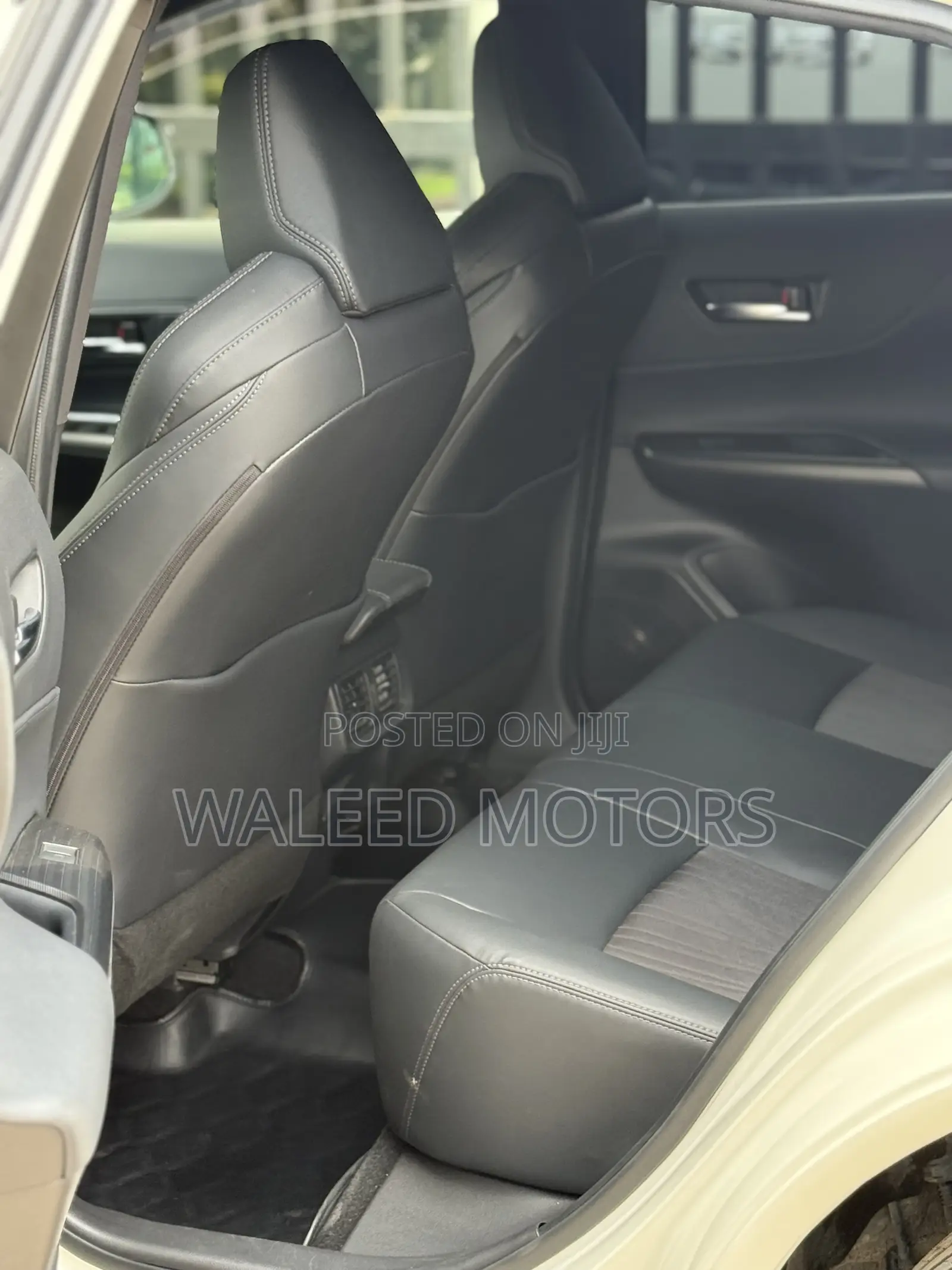 Toyota Harrier 2.0 2020 Pearl