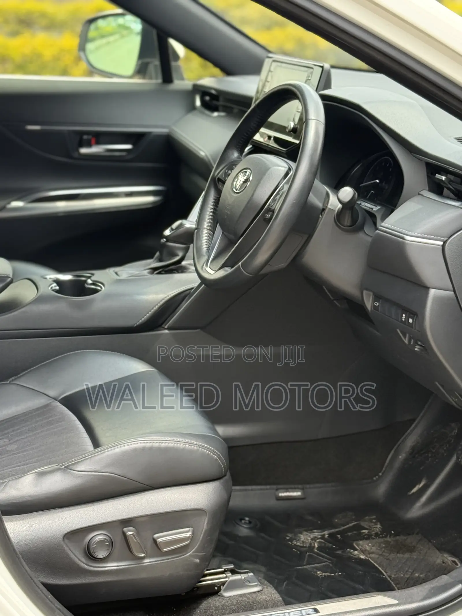 Toyota Harrier 2.0 2020 Pearl