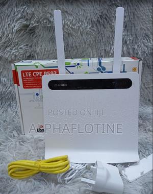 Huawei Router B593 -Broader Compatibility With Cellular Networks - main view