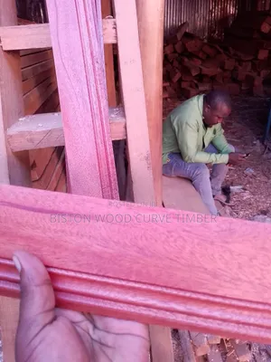 Skirting Mahogany