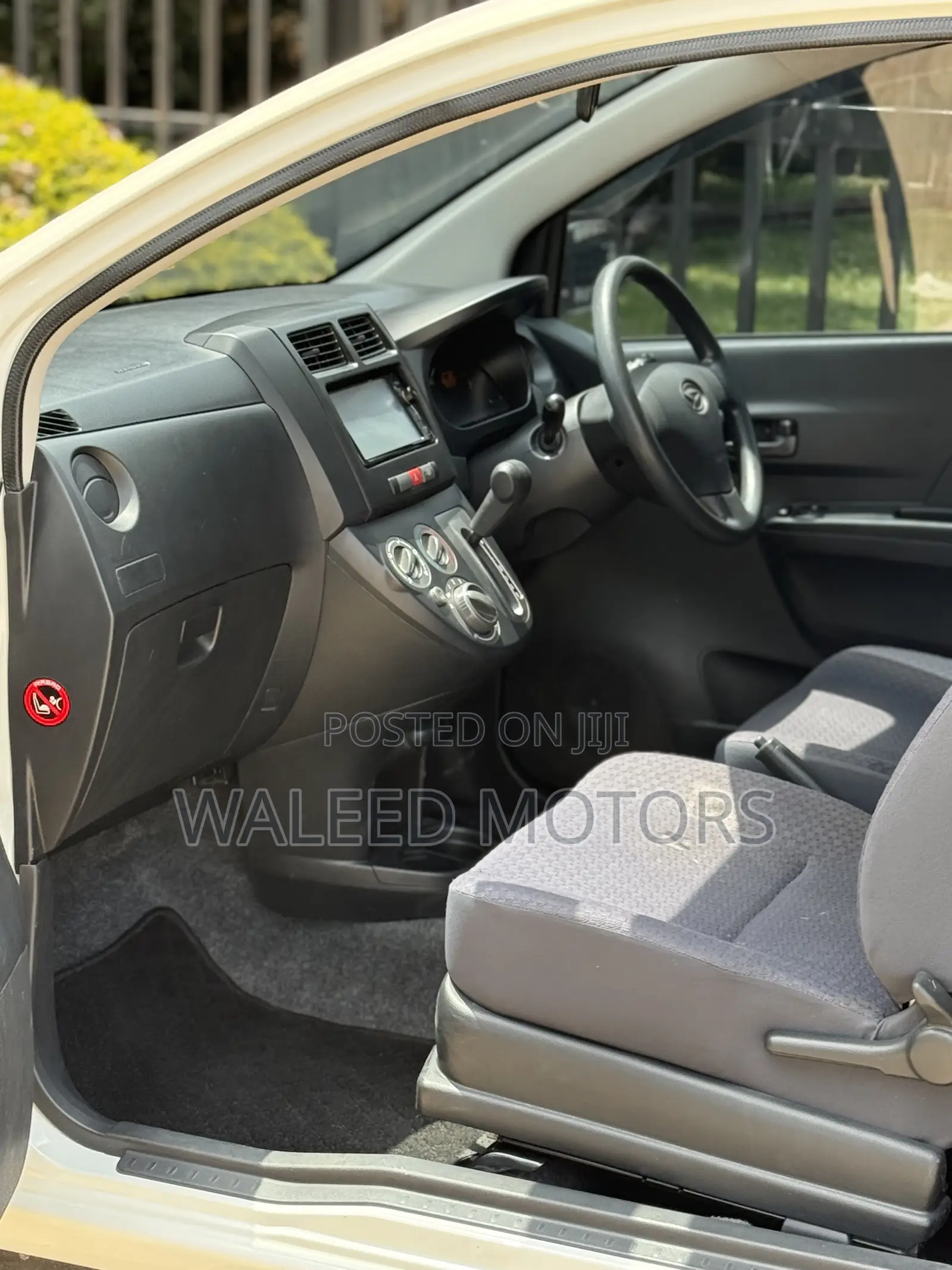 Daihatsu Mira 2017 White