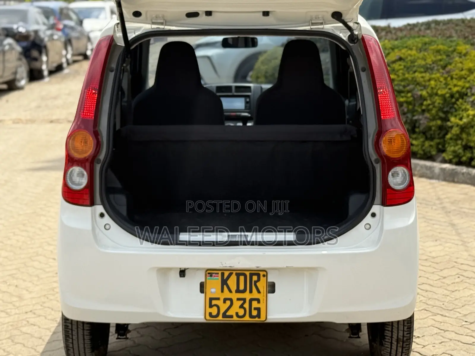 Daihatsu Mira 2017 White