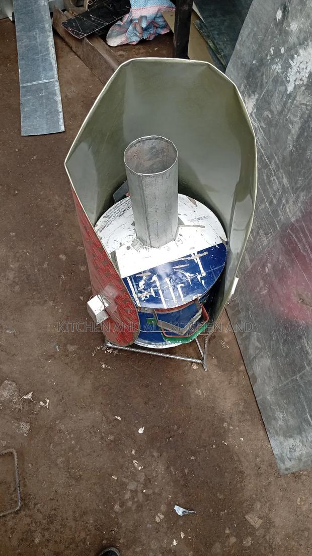 Medium Chicken Brooder Jiko - main view