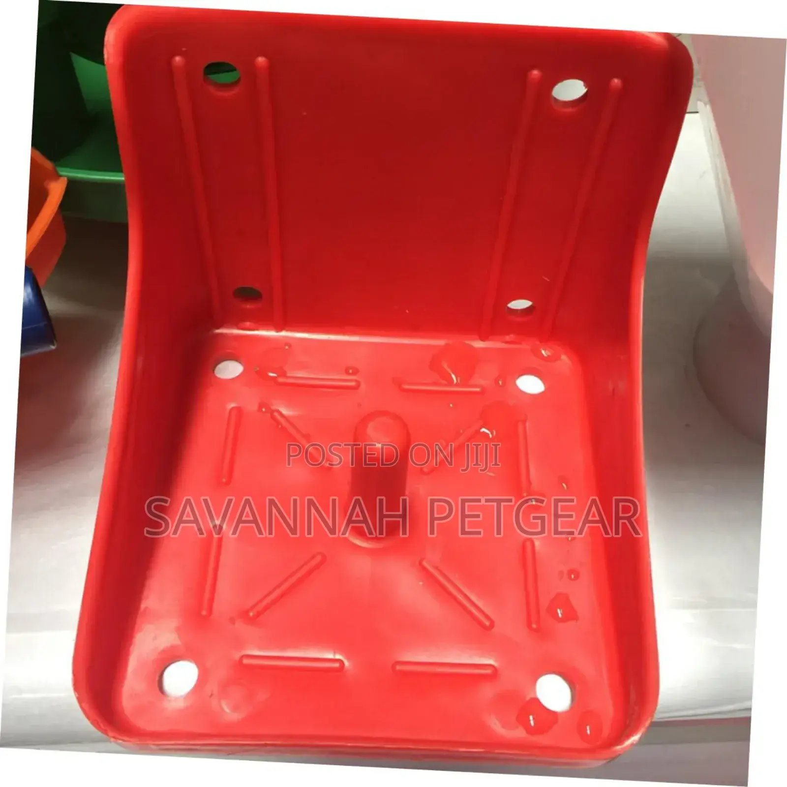 Horse Mounting Mineral Salt Block Holder for Cattle, Goat, Sheep