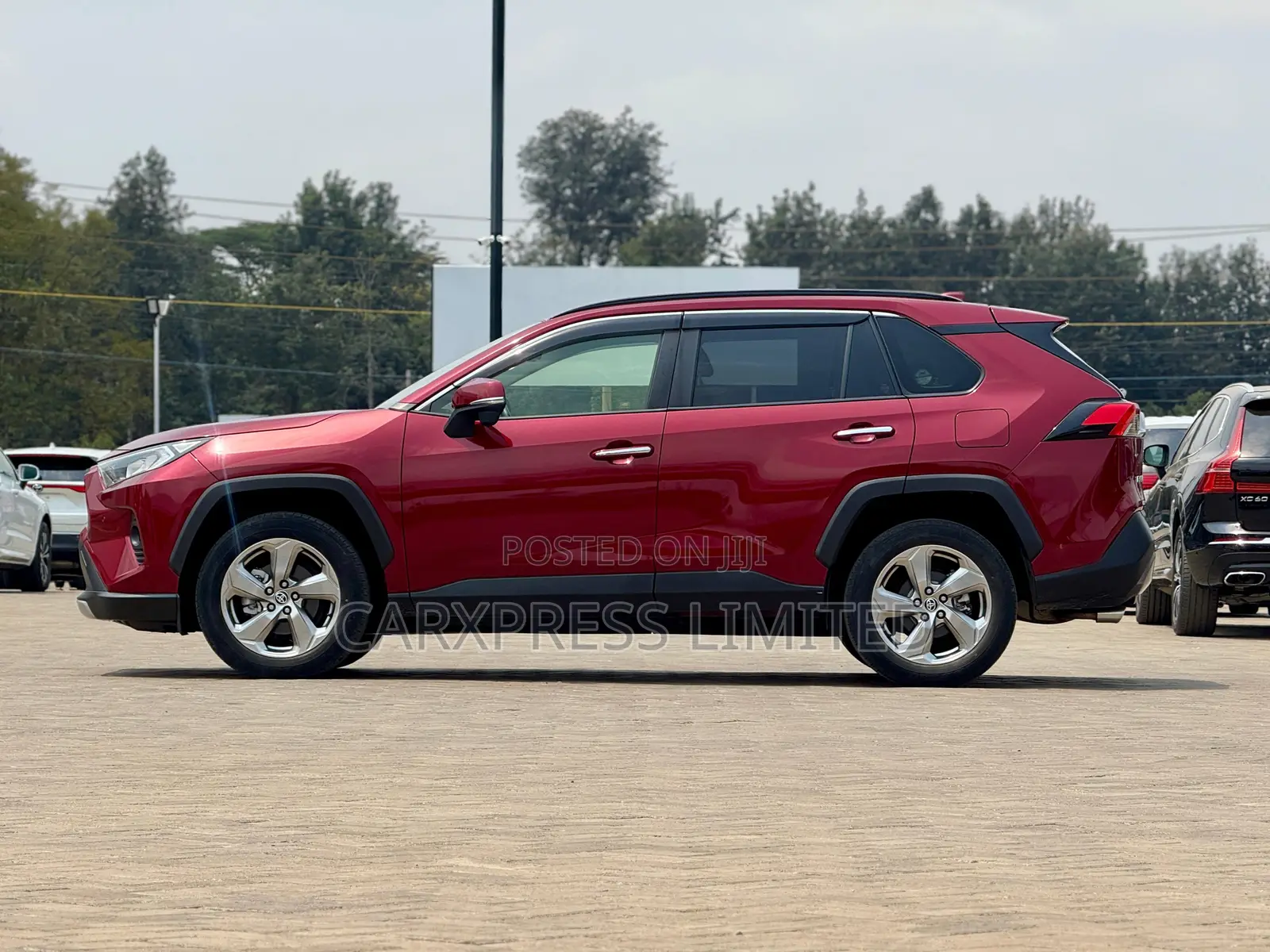 Toyota RAV4 2019 Red