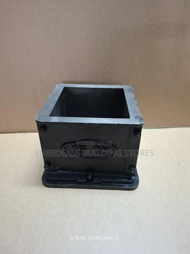 Cast Iron Cube Mould for Testing Concrete Strength - thumbnail 3
