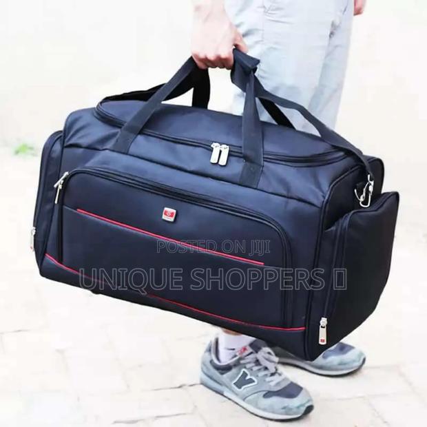 Travel Bag Portable Waterproof Oxford Casual Travel Duffel Bag.