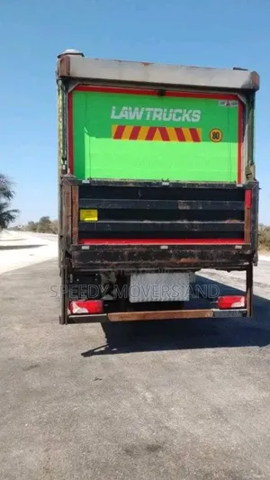 Boxbody/Containerised/Flatbed Accessible for Transit Jobs