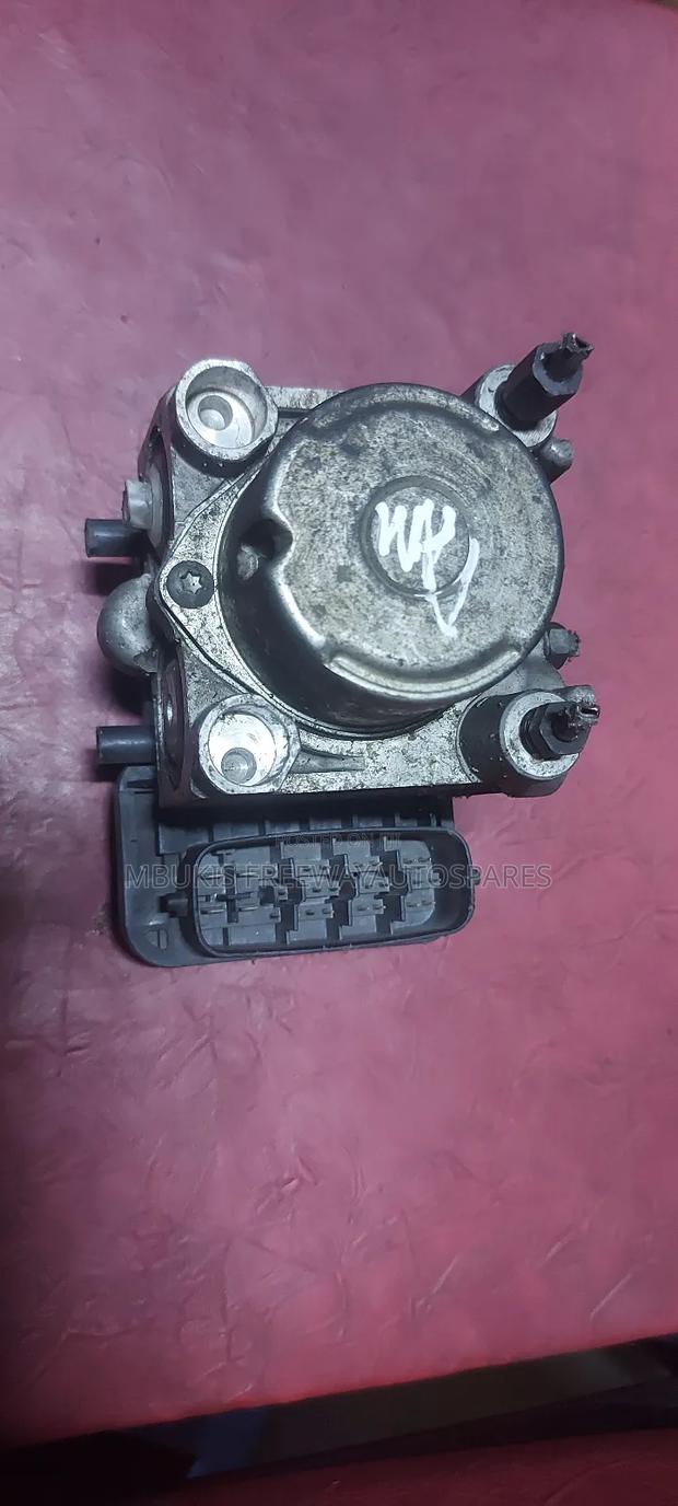 Abs Pump Actuator Toyota Probox Am