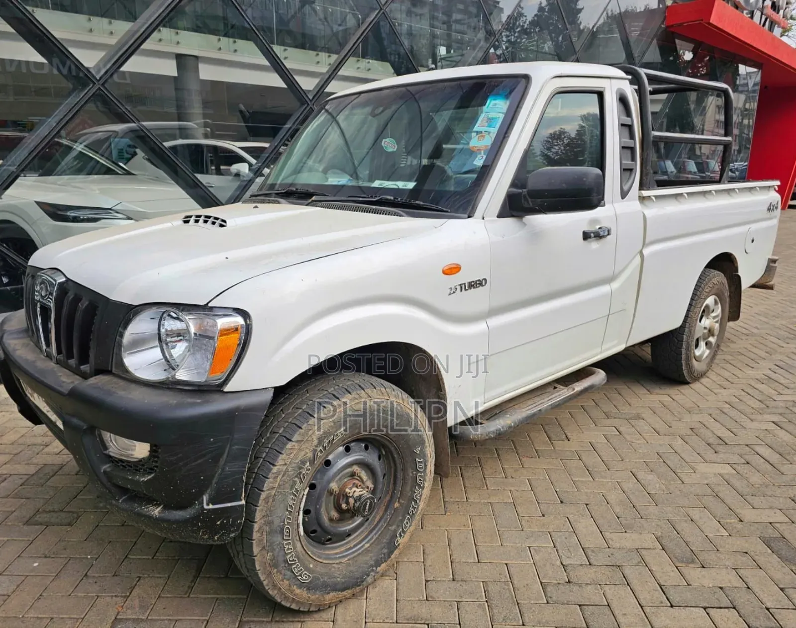 Mahindra Scorpio 2015 White