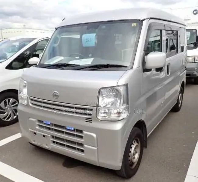 Nissan NV100 Clipper 2018 Silver