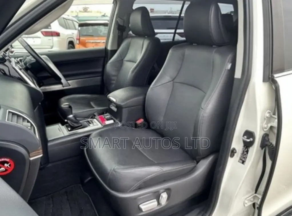 Toyota Land Cruiser Prado 2.8 2019 Pearl