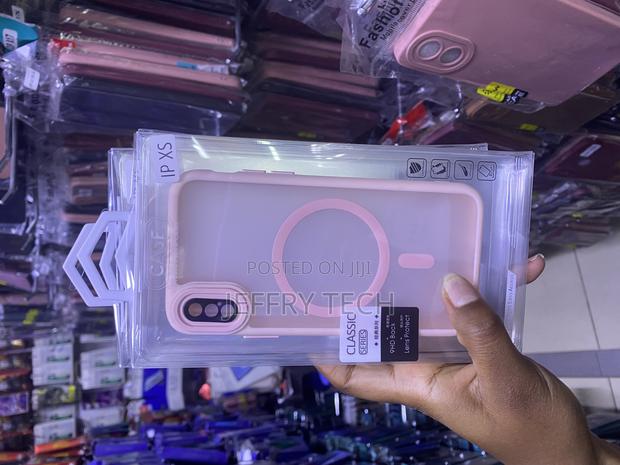 Folkhre iPhone Xs Translucent Matte Magsafe Case - main view