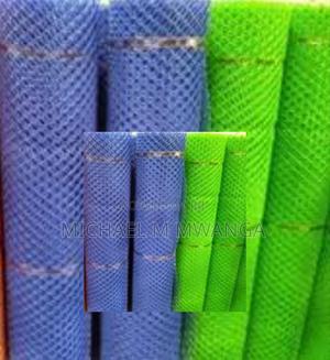 Durable Plastic Mesh 1m Long - main view