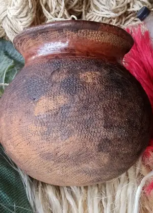 Traditional Clay Cooking Pot, Terracotta Pot - 10 Litres