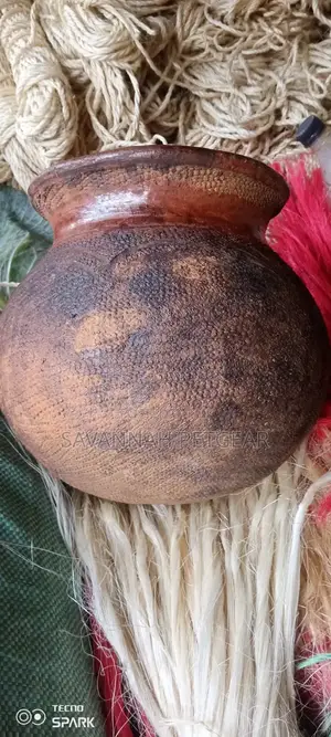 Traditional Clay Cooking Pot, Terracotta Pot - 10 Litres