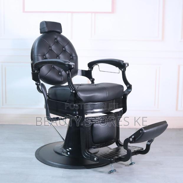 All Black Supreme Barber Chair