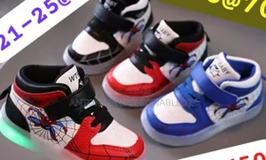 A Very Nice Spider Sneakers 21-36