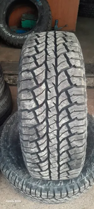 285 65r18 Centara