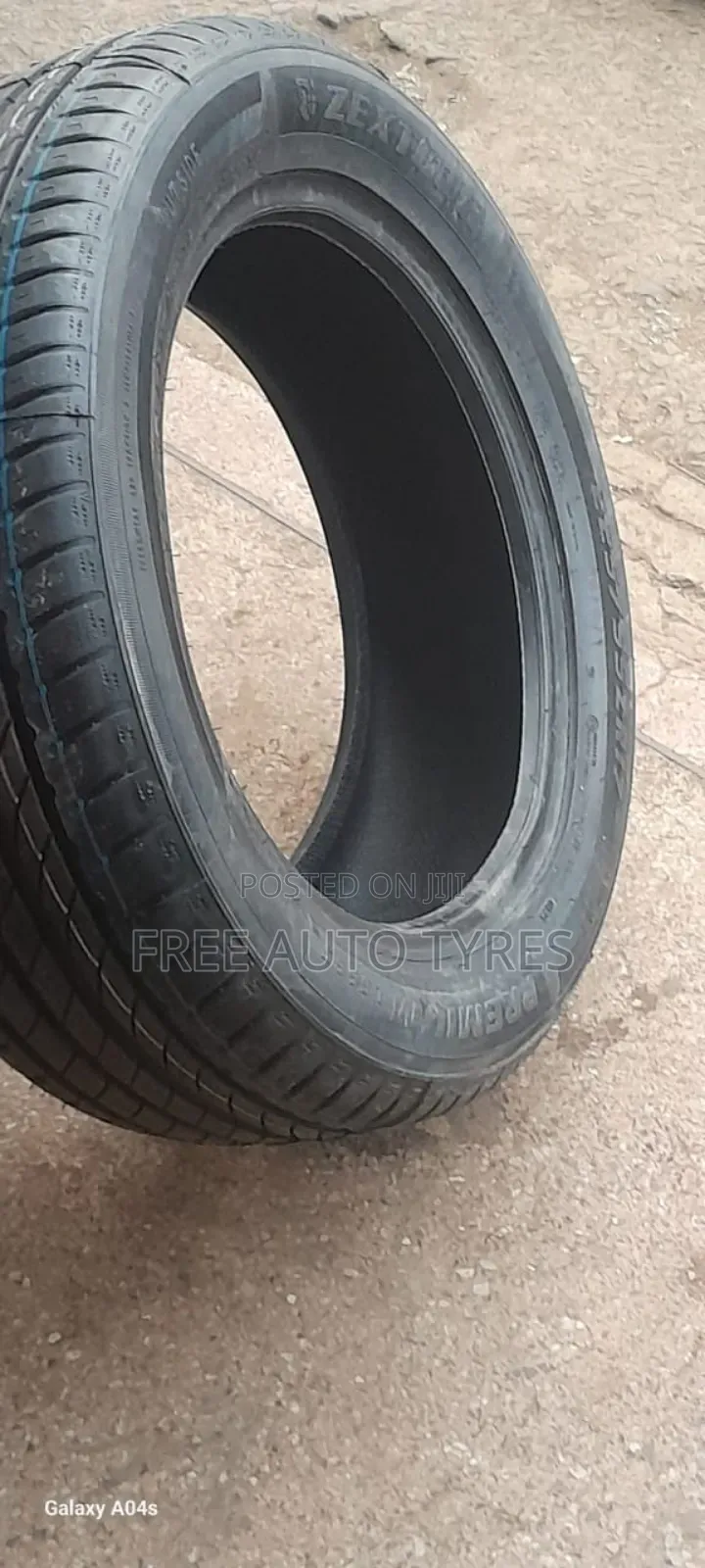 225 55r17 Zextour