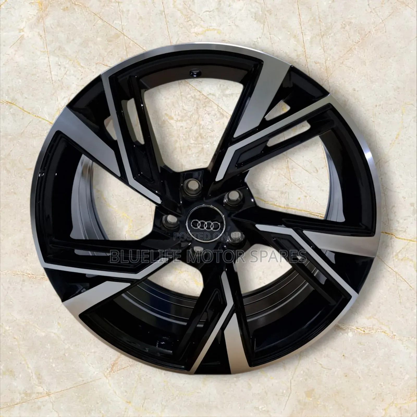 Size 18 Rims for Audi A3/A4/A5/A6/A7/A8/S3/S4/S8 (Black and Silver).