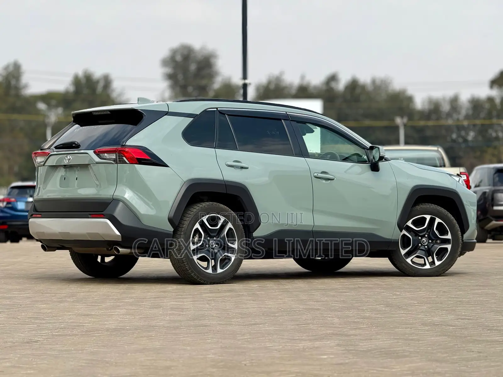 Toyota RAV4 2019 Green