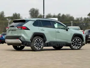 Toyota RAV4 2019 Green