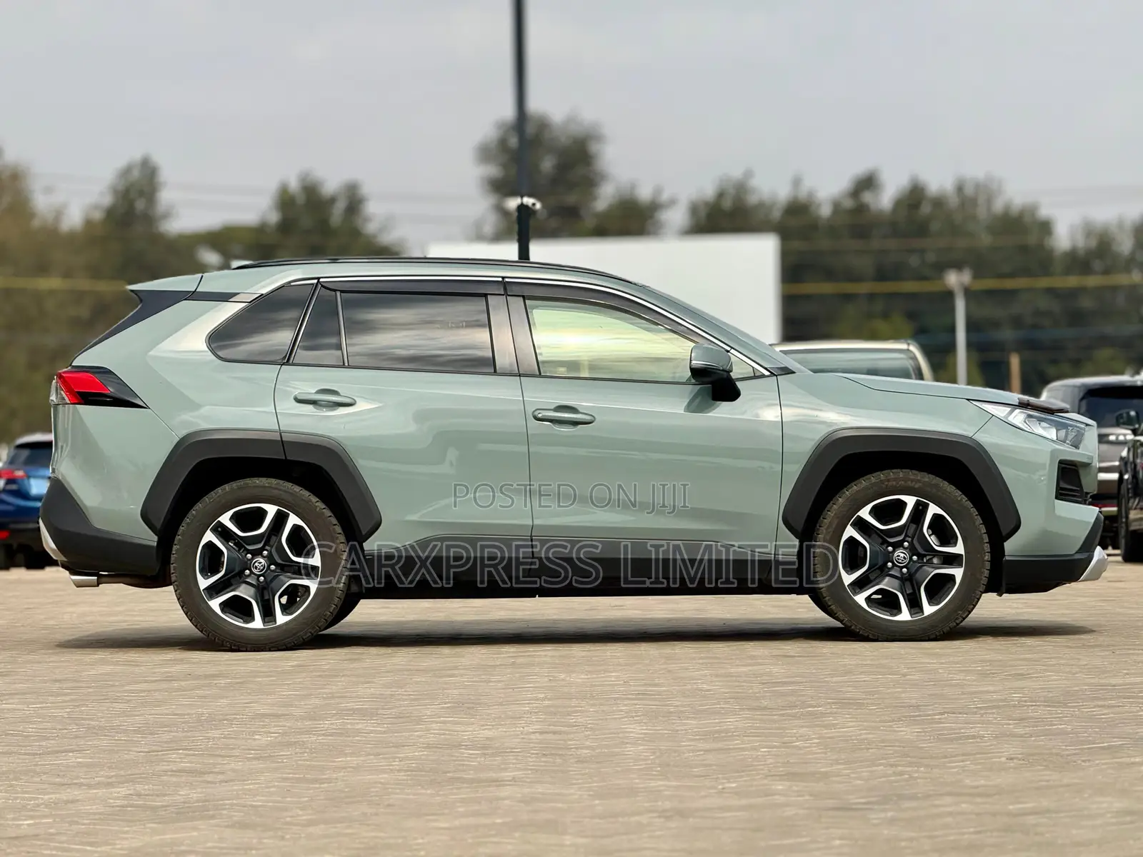 Toyota RAV4 2019 Green