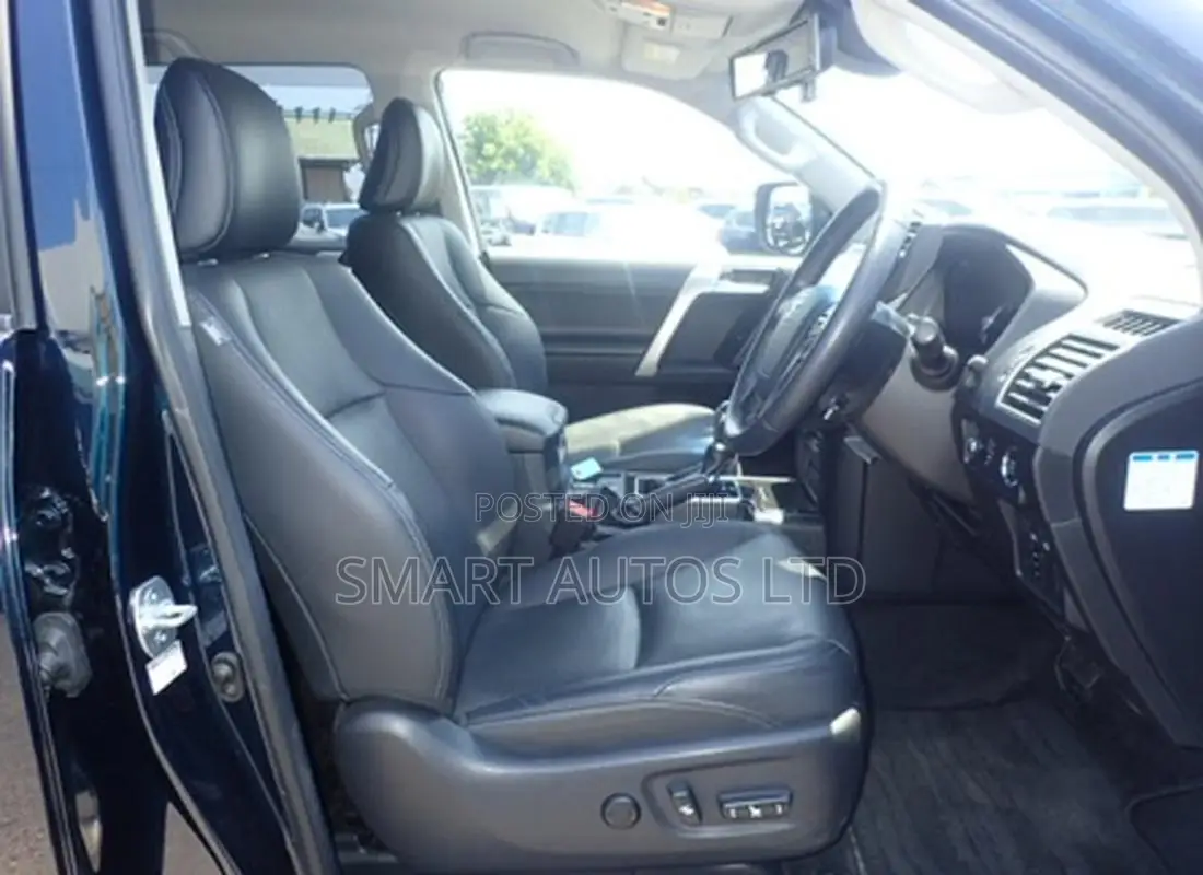 Toyota Land Cruiser Prado 2.8 2020 Blue