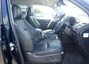 Toyota Land Cruiser Prado 2.8 2020 Blue