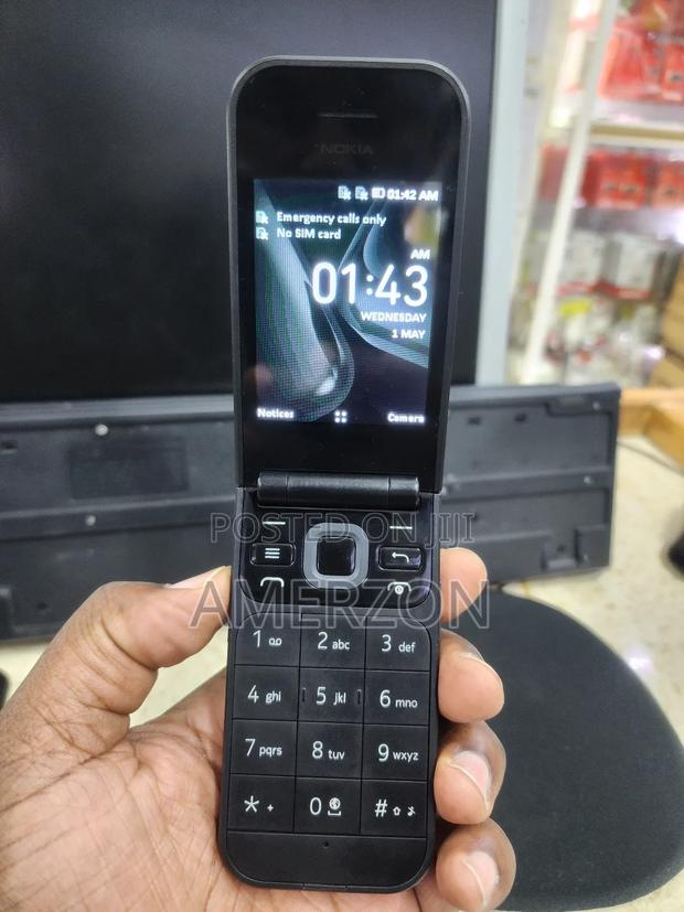 New Nokia 2720 Flip 512 GB Black - thumbnail 3