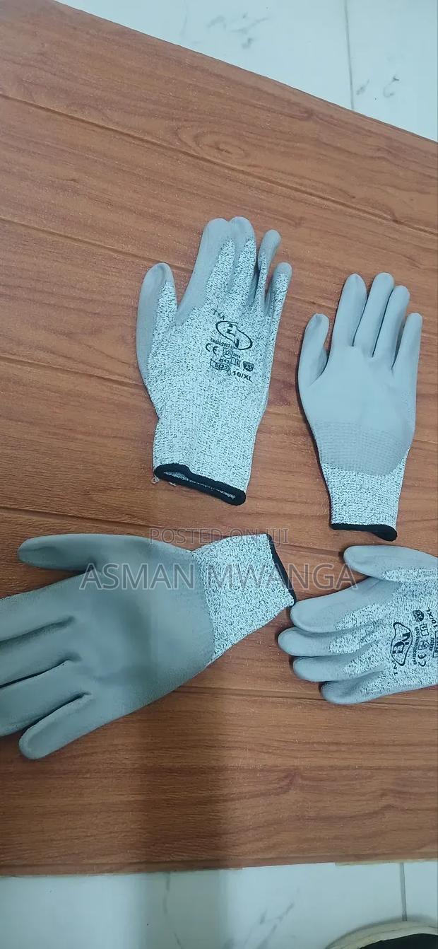 Cut Resistant Gloves 10" Heavy Duty - thumbnail 2