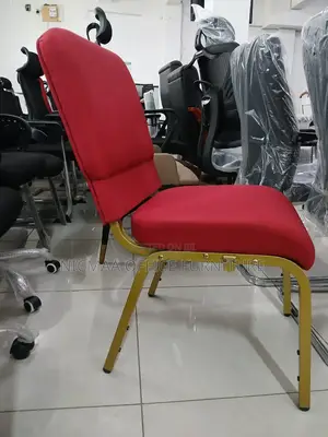 Red Upholstery Black Metal Frame Visitor Seat