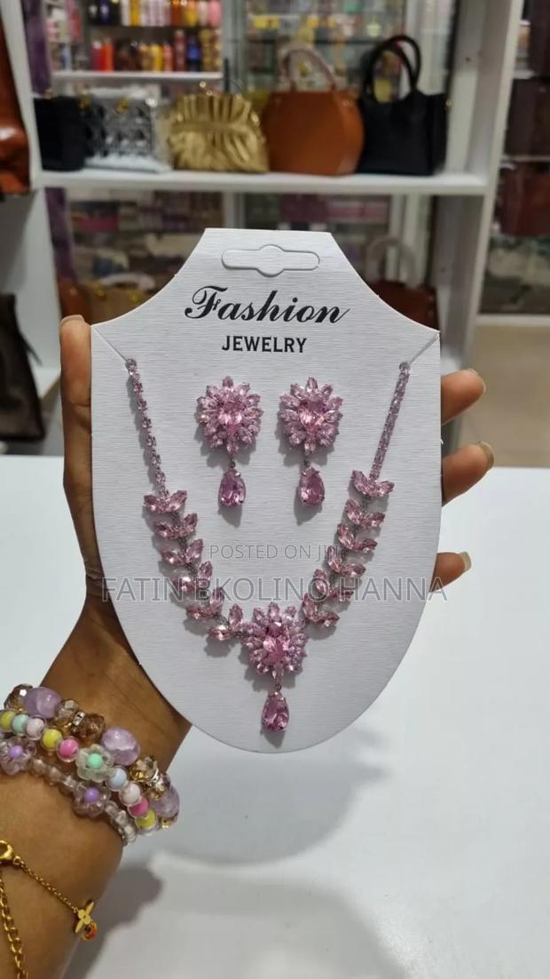 Cute Necklace Set - thumbnail 2