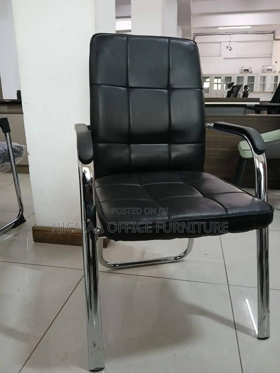 Chrome Frame Cushioned Comfort Visitor Seat