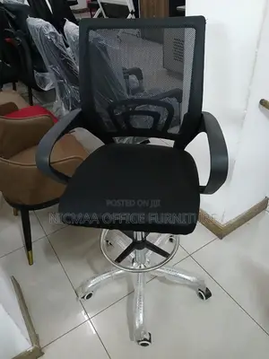 Chrome Base With Footrest Secretarial Seat