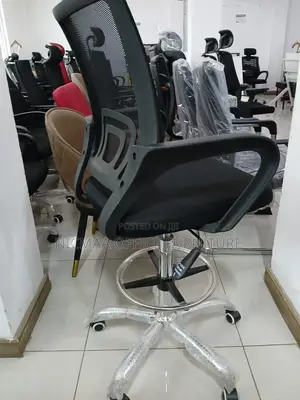 Chrome Base With Footrest Secretarial Seat