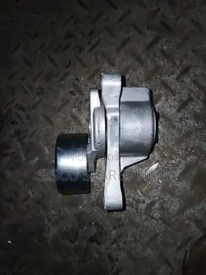 Tensioner Nissan Caravan