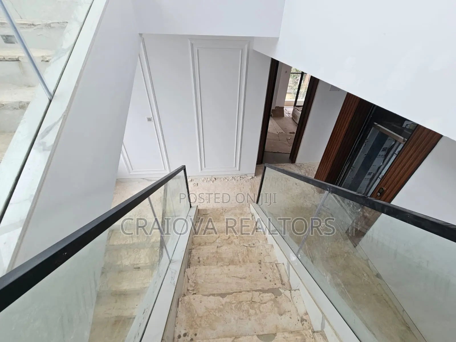 5bdrm Villa in Lavington for sale
