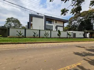 5bdrm Villa in Lavington for sale