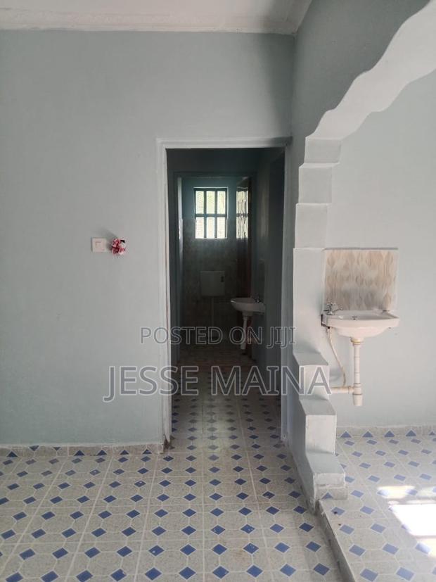 House on Sale - thumbnail 3