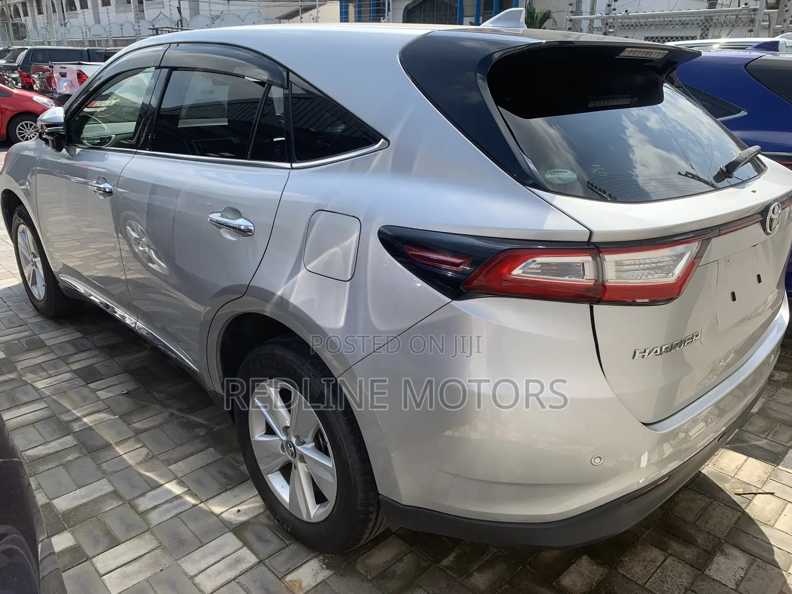 Toyota Harrier 2.0 2018 Silver